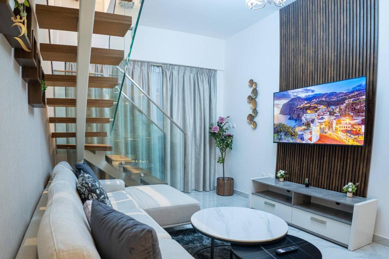 Apartamento Blackforest 2br Duplex At Masdar *