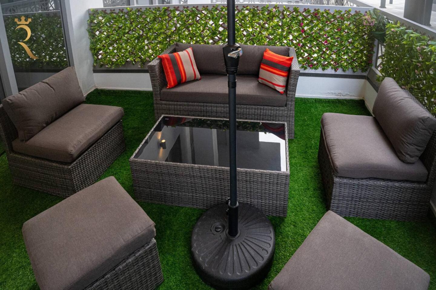 Blackforest 2br Duplex At Masdar *