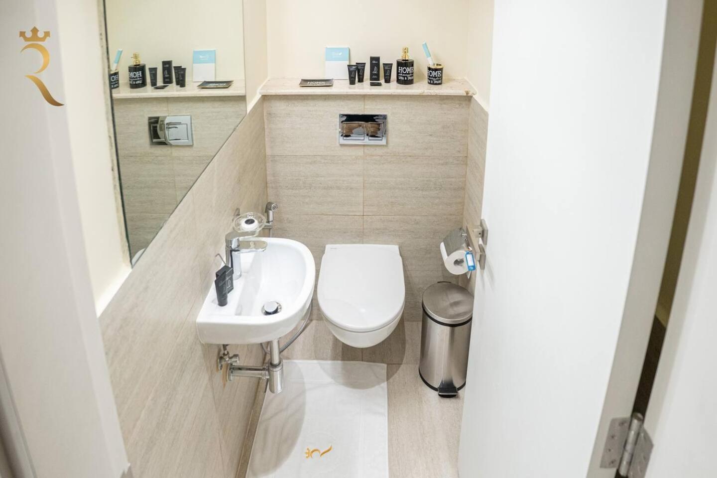 Blackforest 2br Duplex At Masdar Apartment
